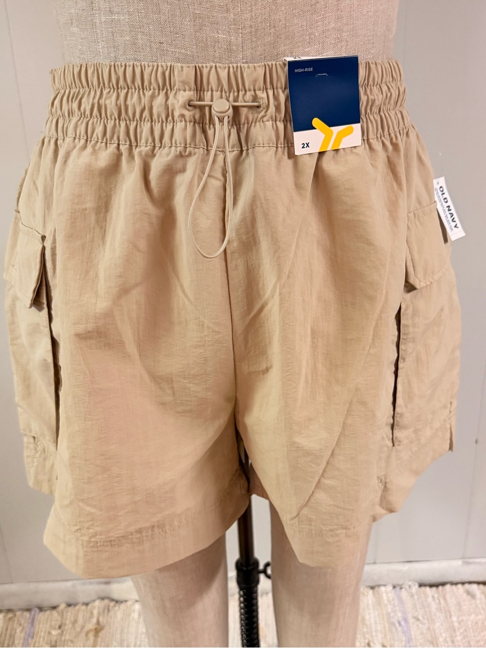 Old Navy Light Beige Drawstring Cargo Shorts